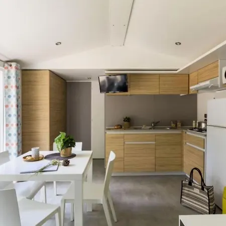 Kemp Le Logis - Mobil Brasilia 4 Pieces 6 Personnes + Tv Mae-5380 Saint-Palais-sur-Mer