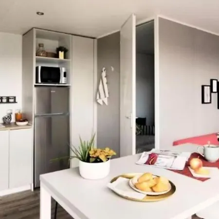 Le Logis - Mobil Brasilia 4 Pieces 6 Personnes + Tv Mae-5380 4*