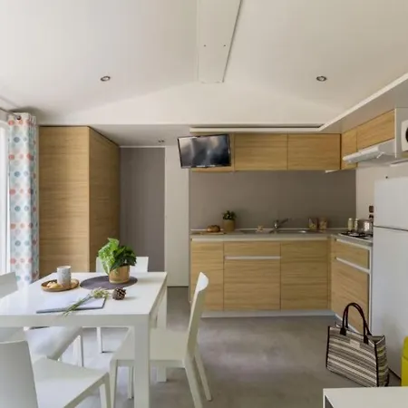 Le Logis - Mobil Brasilia 4 Pieces 6 Personnes + Tv Mae-5380 Saint-Palais-sur-Mer