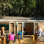 Campsite Le Logis - Mobil Brasilia 4 Pieces 6 Personnes + Tv Mae-5380 Saint-Palais-sur-Mer